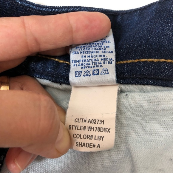 Hudson Made Usa Style W170DSX Mid Rise 2 Button Zipper Bootcut Dark Wash Jean 28 - Picture 12 of 16